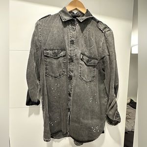 Casual paint splatter Zara button up shirt.